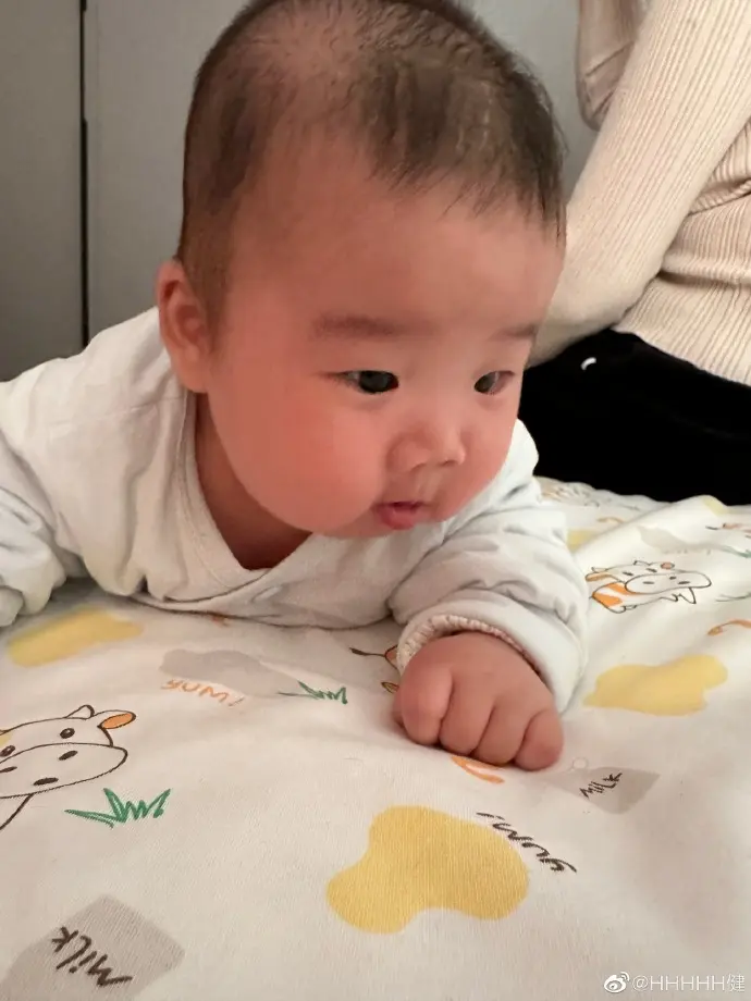 三个状态的“小朋友”[交税][新鲜好柿][赢牛奶] ​​​